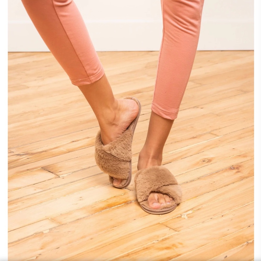Cozy Brown Faux Fur Slippers